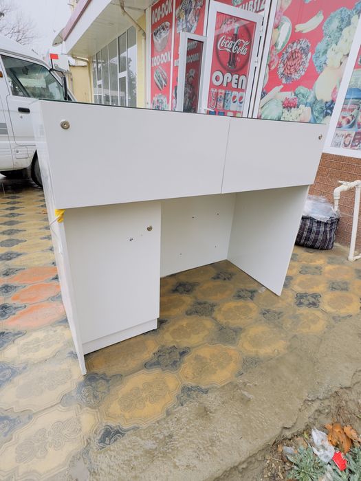 Aksesuar uchun mebel