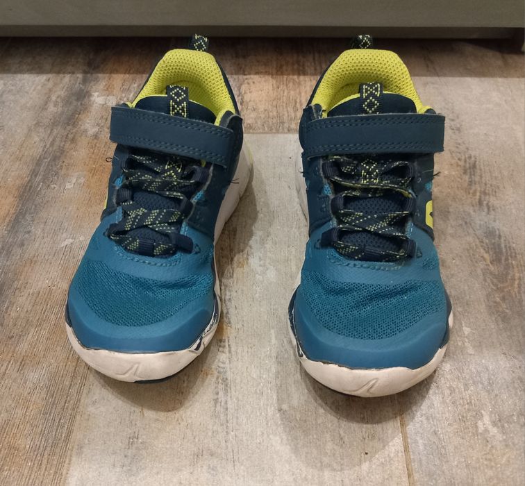 Детски обувки / маратонки за Момче на DECATHLON, номер 28