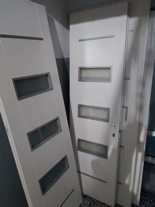 Продам двери межкомнатные