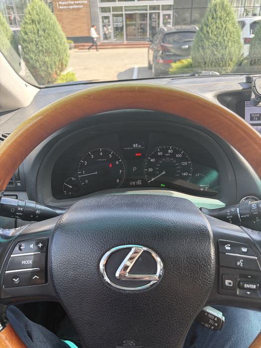 Продам Lexus RX350