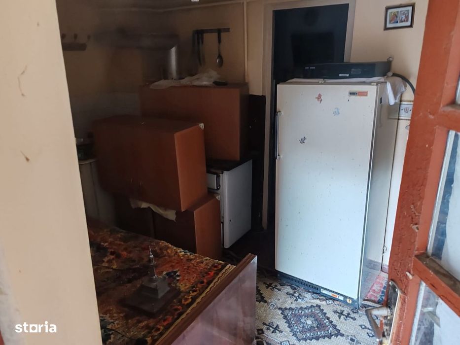 Cornu de Jos - casa Batraneasca + teren 1343mp - 60000 Euro