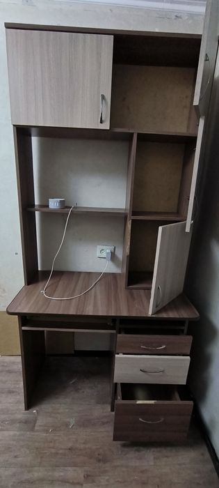 Стол письменный компьютерный