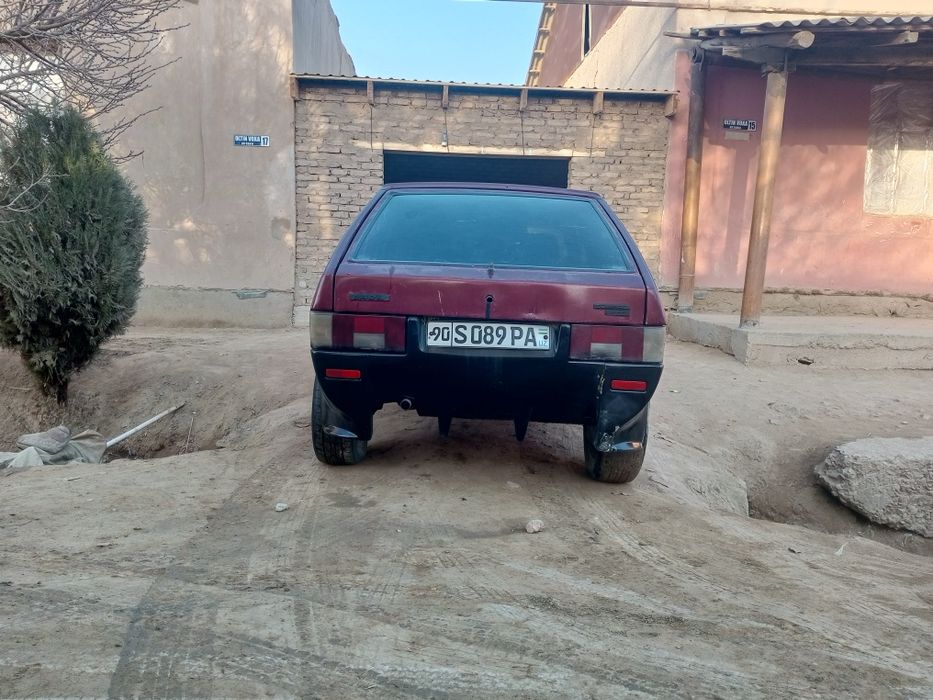 Vaz 2109 sotiladi 1988yil