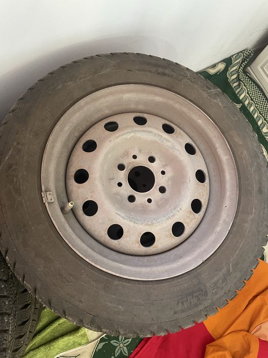 продам зимнюю шину