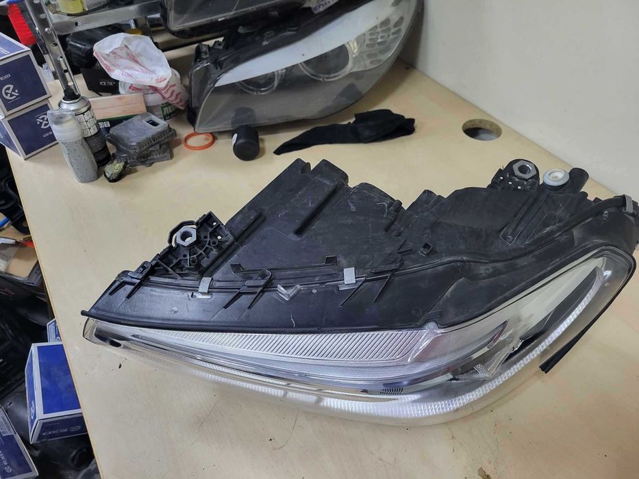 Ляв фар BMW X3 X4 G01 G03 Adaptive LED lqv far бмв 3 4