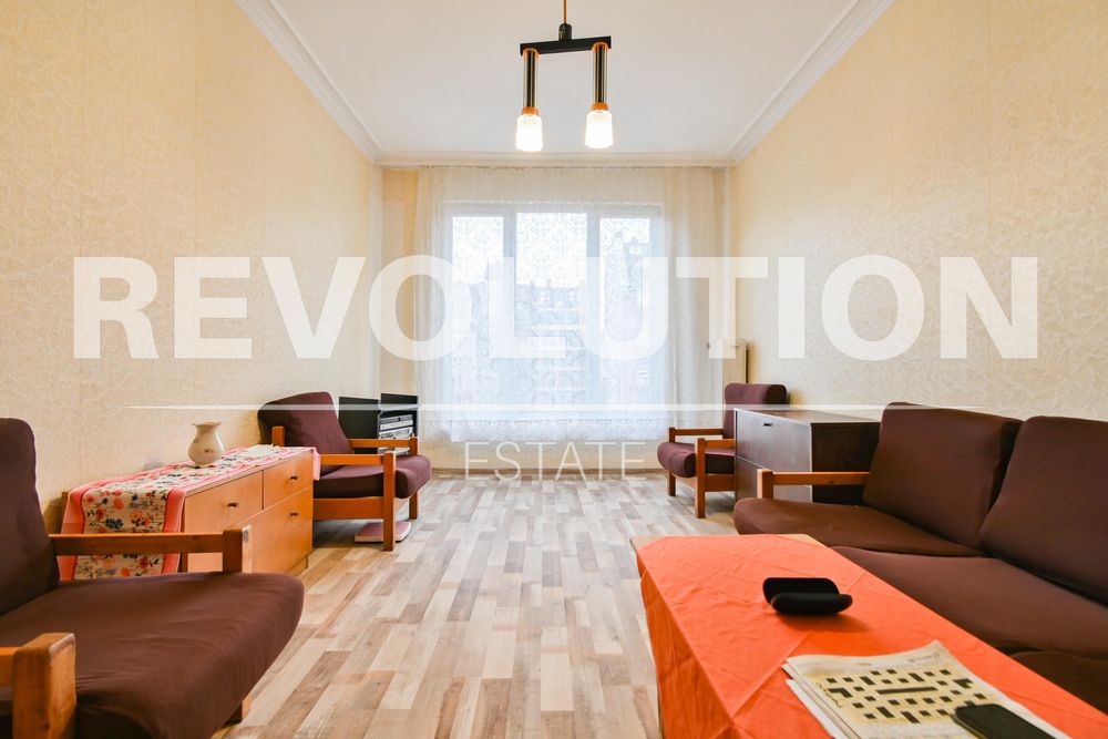 Дава се под наем Двустаен апартамент в София, Зона Б-19 - 70 кв.м за 400 € - Снимка #1