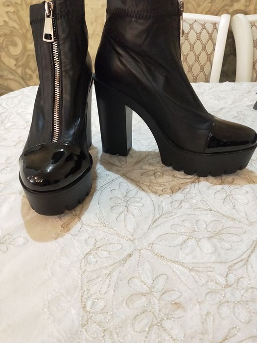 Полусапожки черные BASCONI