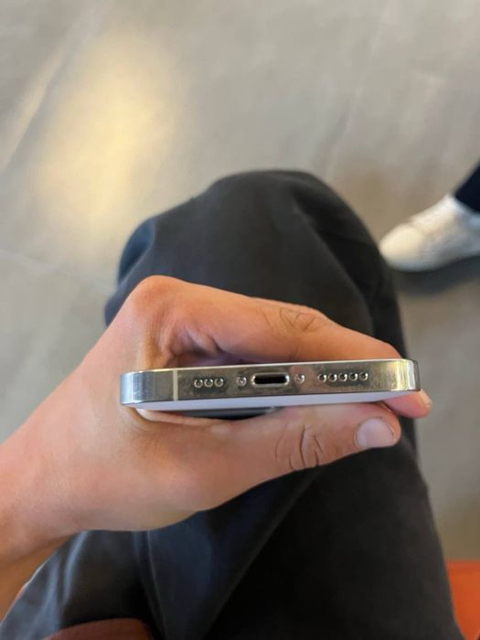 Iphone 12 pro sim/ e sim