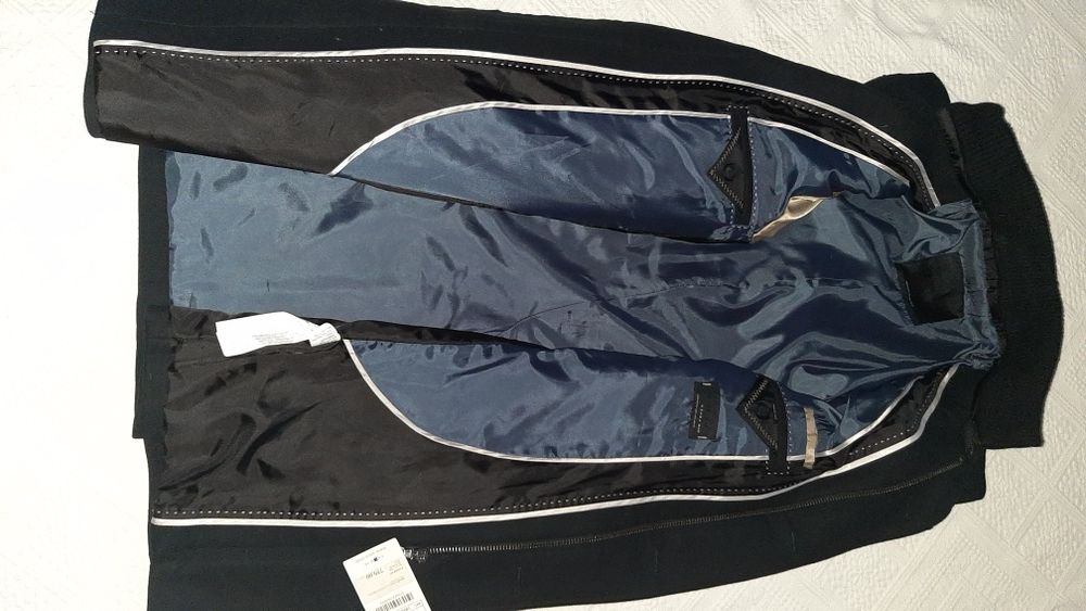 Palton barbati Zara,marimea L,nou cu eticheta  de culoare neagra