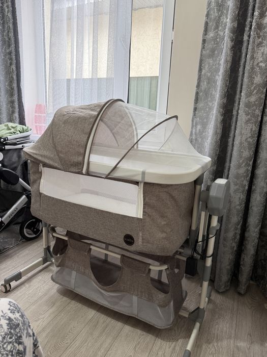 Продаю манеж-люльку