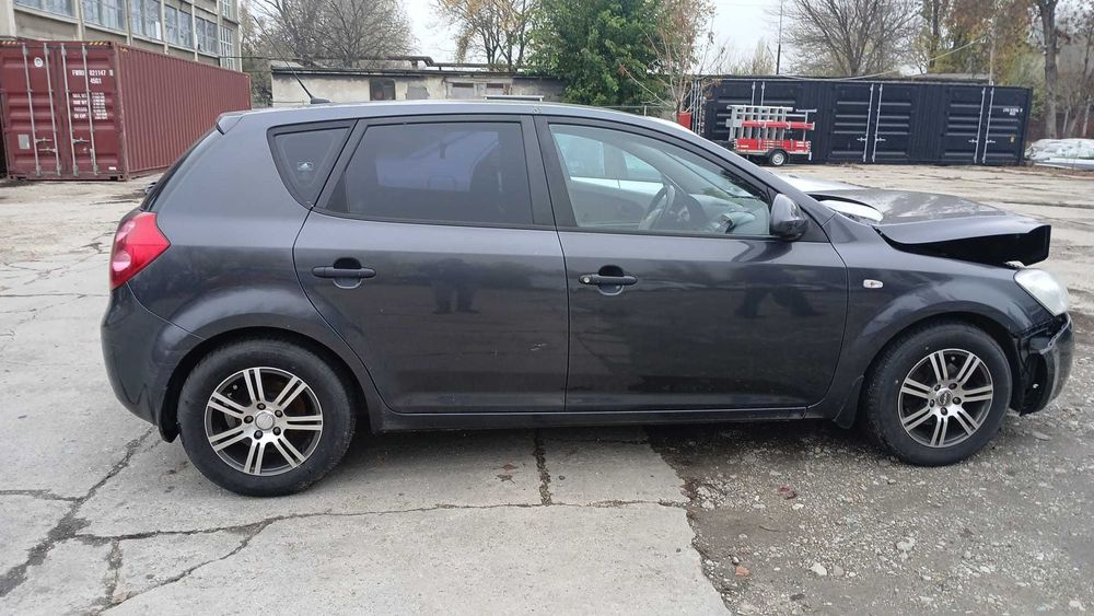 Dezmembrez Kia CEED 1.4 Benzina Din 2008 - G4FA