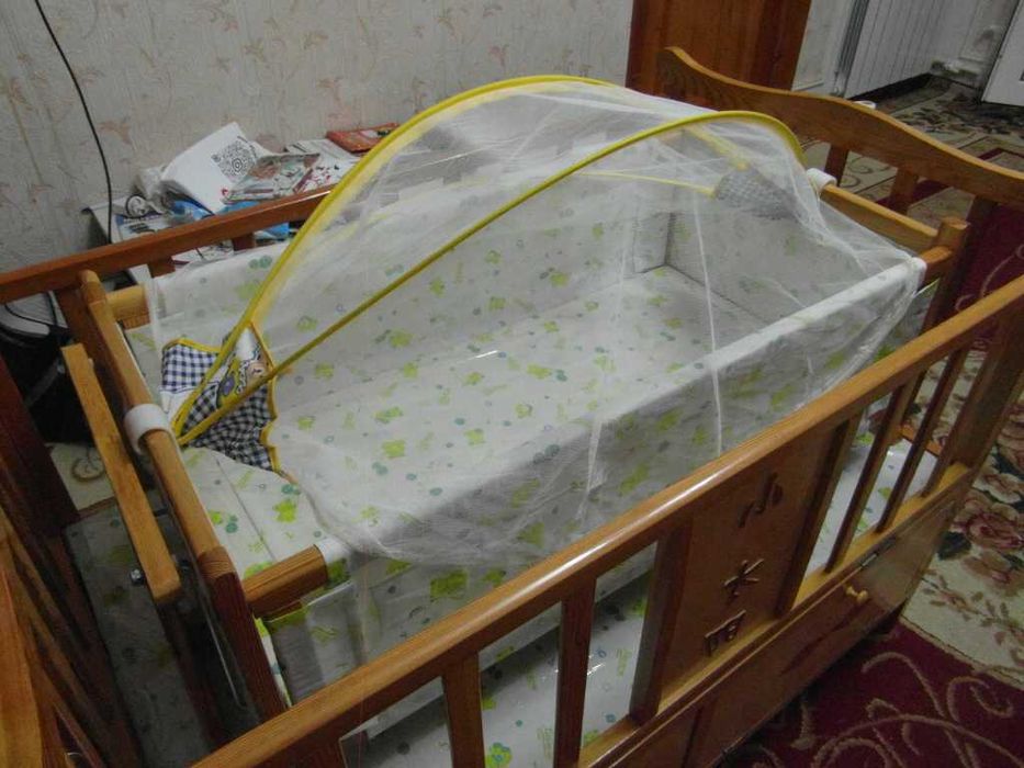 Детская кроватка, в хорошем состоянии, не дорого