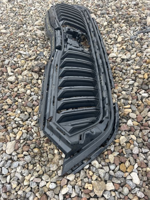 Предна решетка за Skoda Skala 2019”