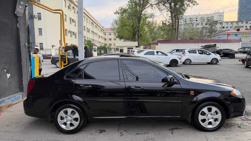 Qora Gentra 2023 yil 26000 probeg