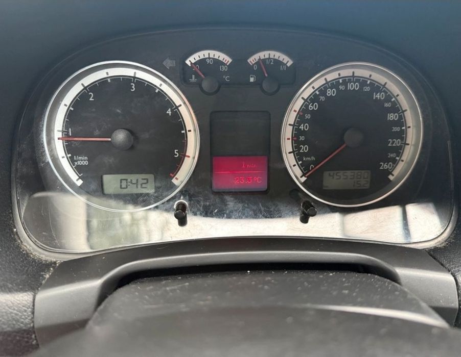 Vw golf 5 1.9 dti 102 cp