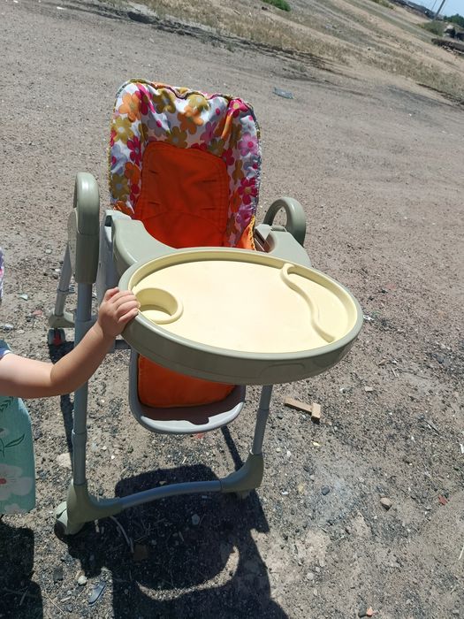 Продам стульчик для кормления