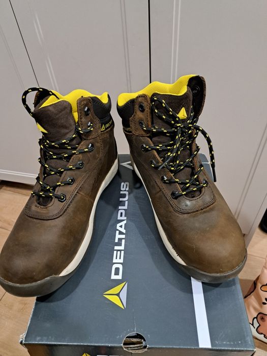 Спец обувь. Спецобувь.