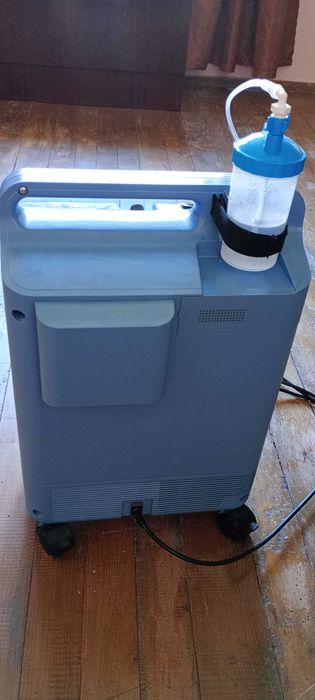 Кислороден концентратор Philips Respironics + нови аксесоари за него