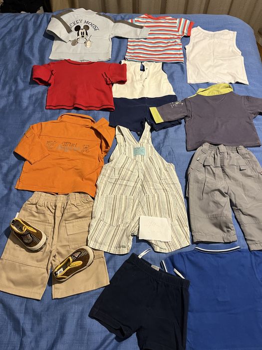 обща цена за всички дрешки 8 евро, възраст  6-9 месеца ръст 74