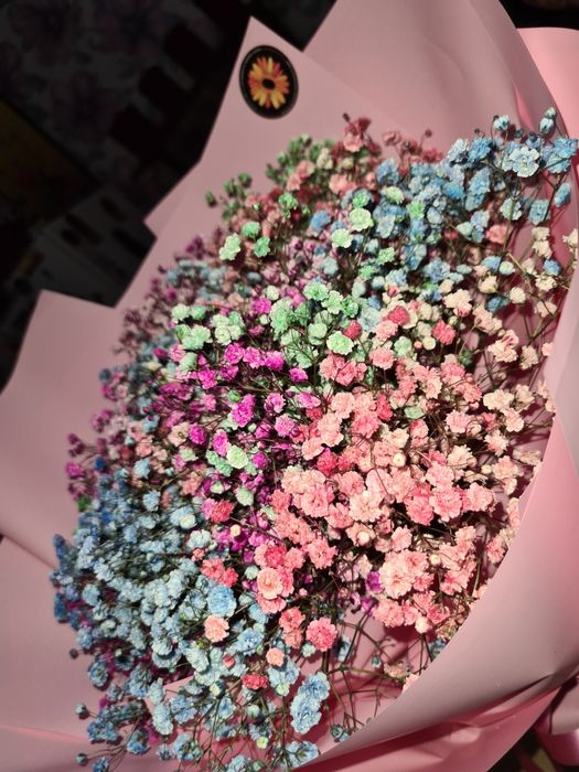 Продам цветы в корзине