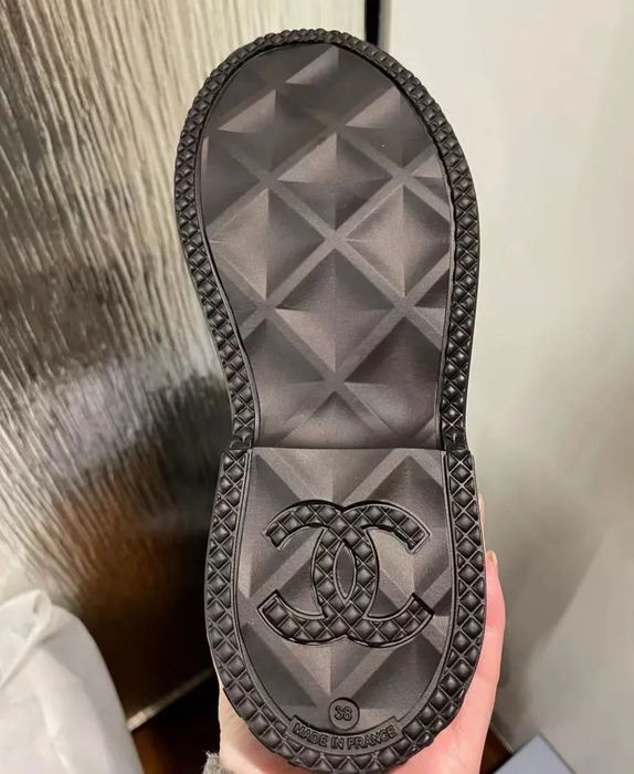 Ботинки под шанель отличного качества