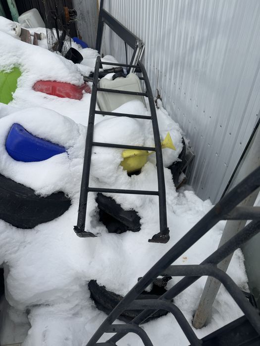 Багажник на авто