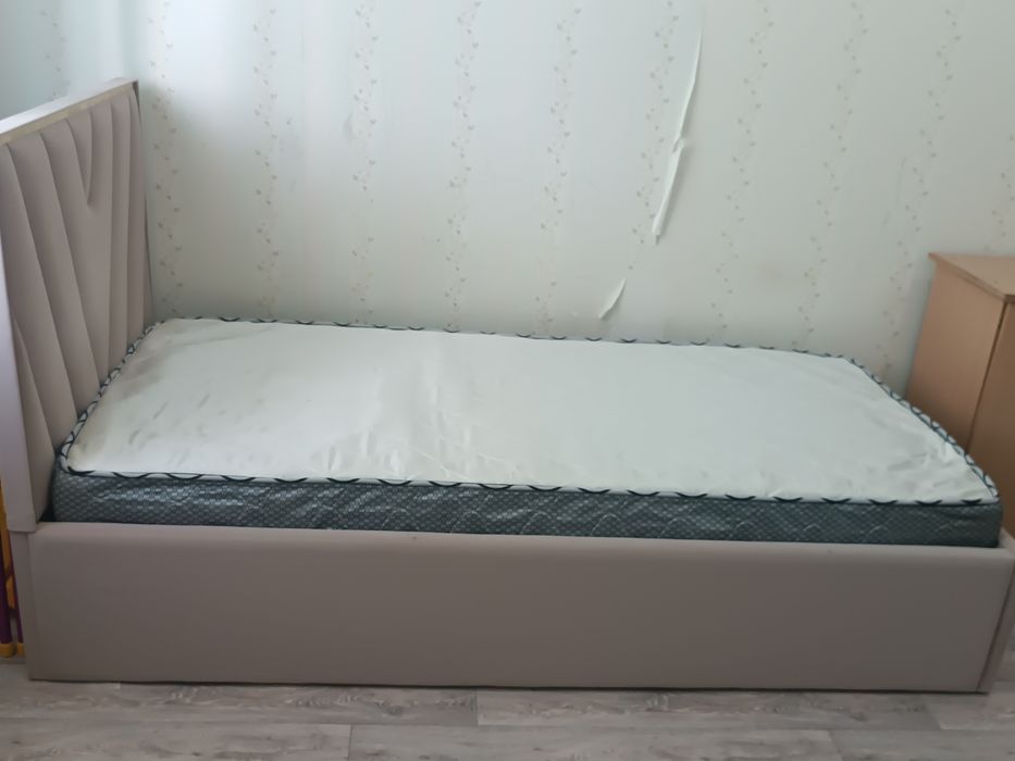 Кровать подростковый