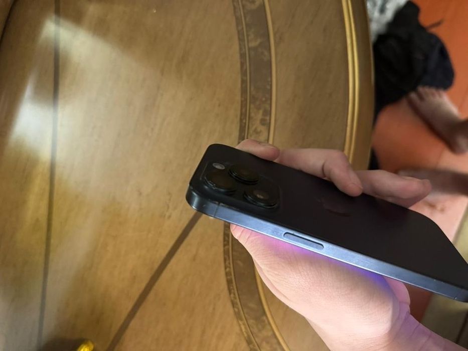 IPhone 15 pro 256гб