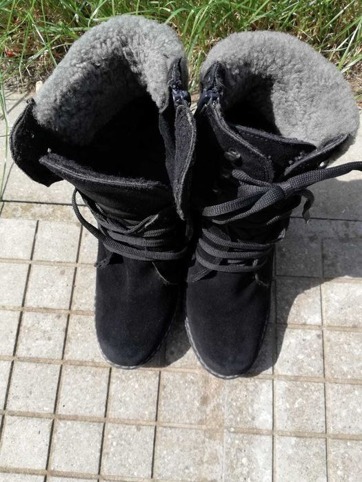 Продавам топли боти