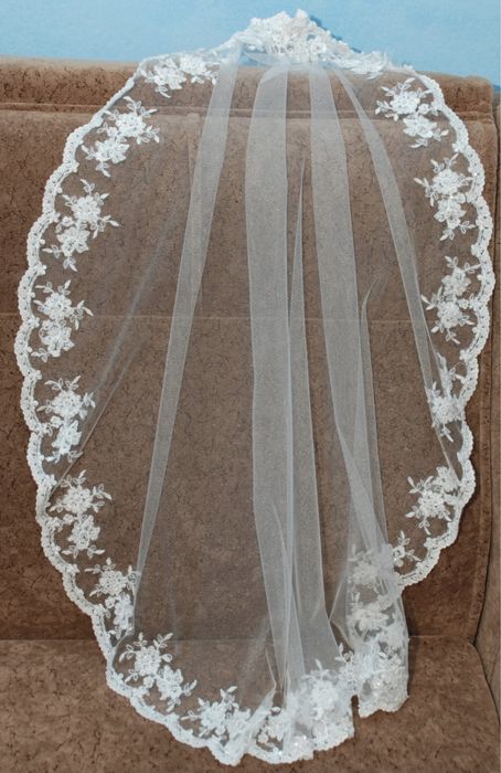 Voal mireasa cu broderie, spaniol