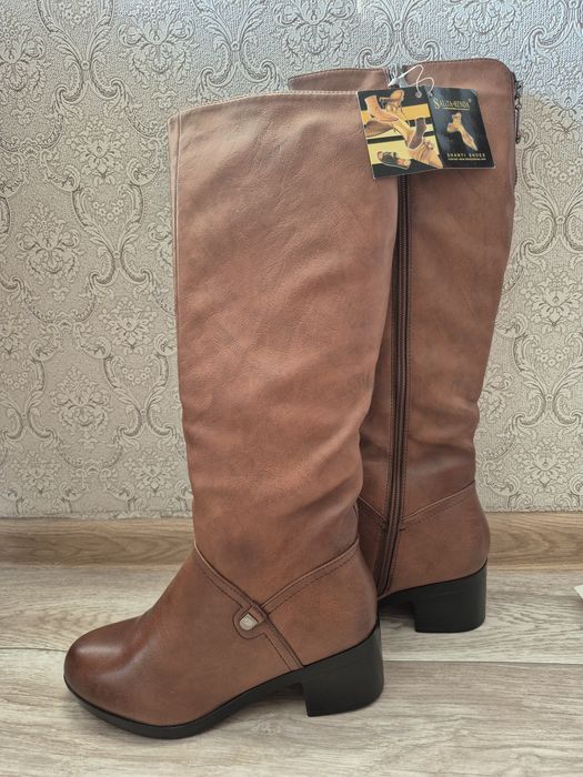 Новые зимние сапоги