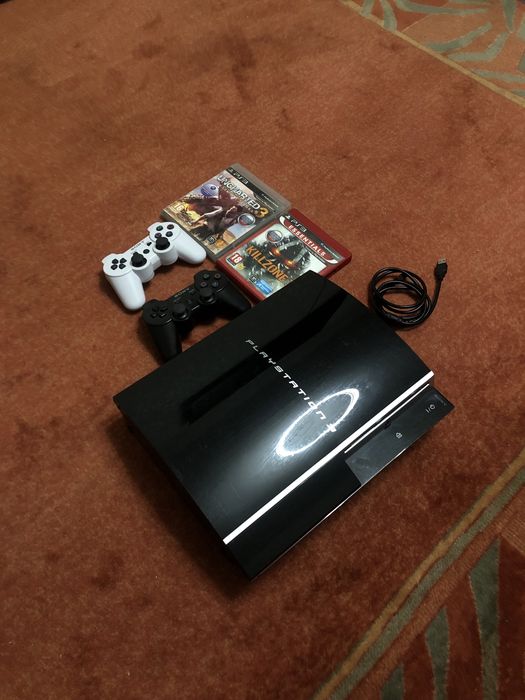 Продам прошитую PlayStation 3