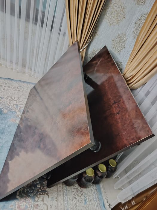 Стол сатылады, жер стол