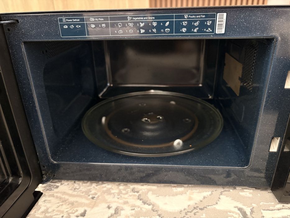 Cuptor microunde  SAMSUNG