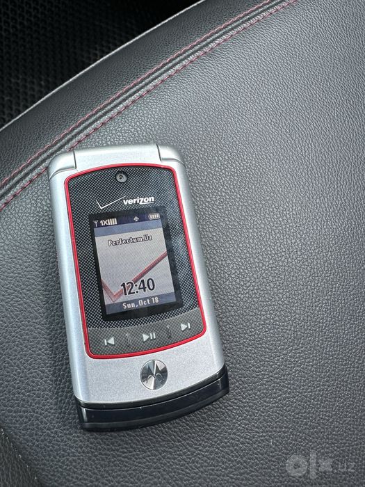Motorola perfectum, ishlashi prosta bomba, yangidek, beayb telefon