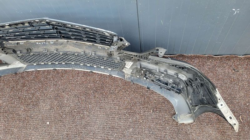 Mercedes E-class W212 2010/2014 grila Bara fata BF684