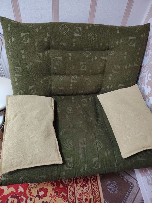 Продам диван и 2 кресла