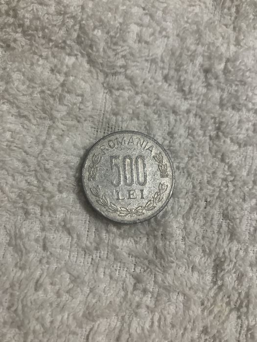 Vand moneda de 500 de lei anul 2000