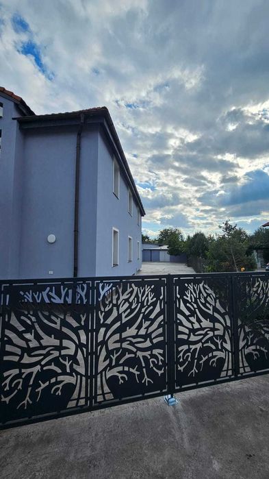 Inchiriez casa in sag sau camere separat - pretabil pentru muncitori