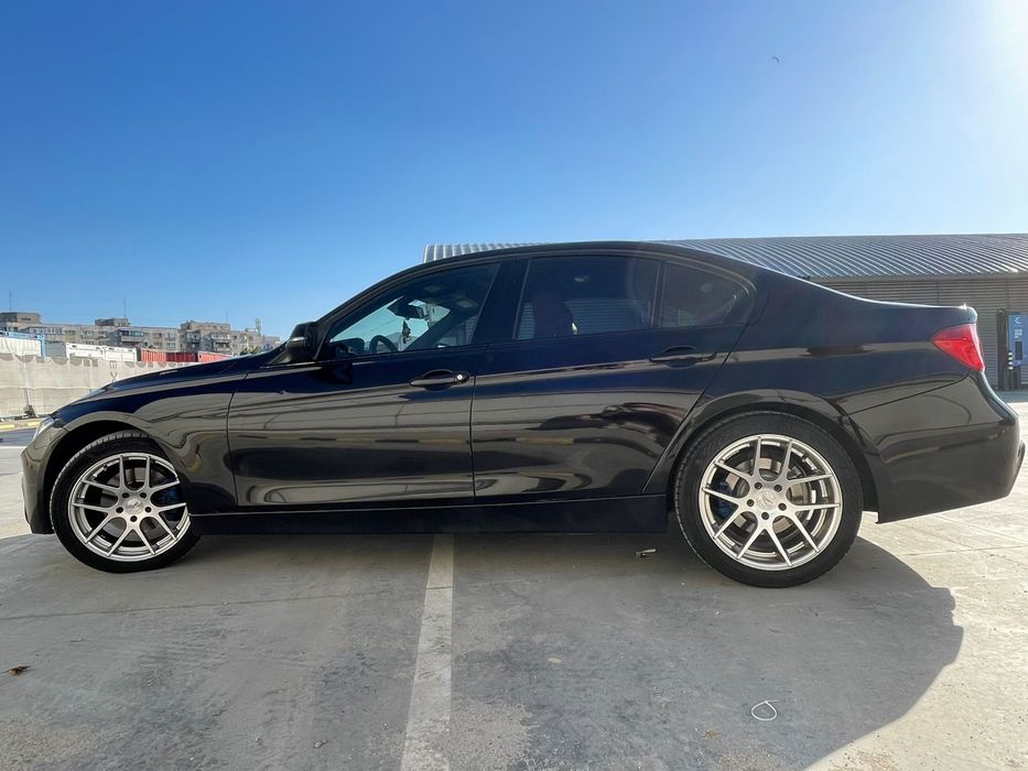 BMW Seria 3 F30 328i xDrive Sport Automată - 245 CP