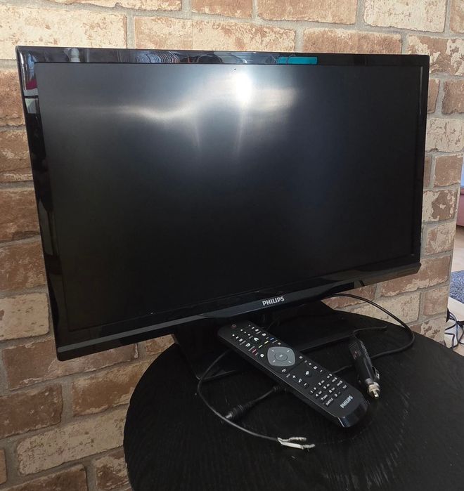 Телевизор Philips 22" на 12V