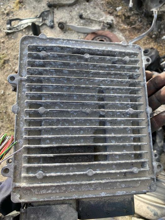 компютър mercedes w221 w218 5.5 i a 27890  уилвател harman kardon