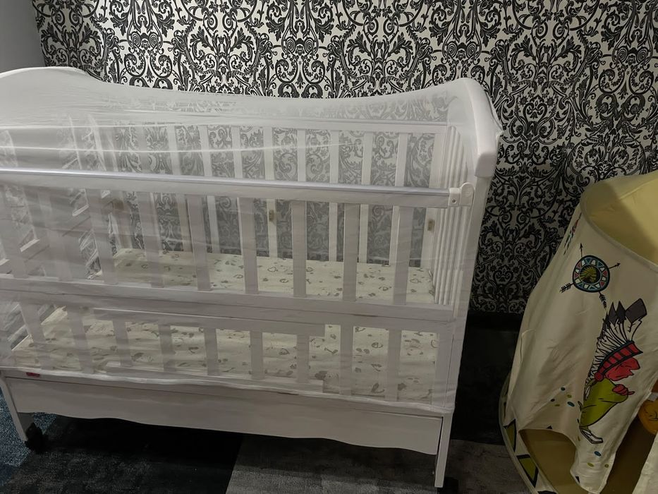 Кроватка манеж продам