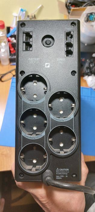 UPS APC back-ups PRO900