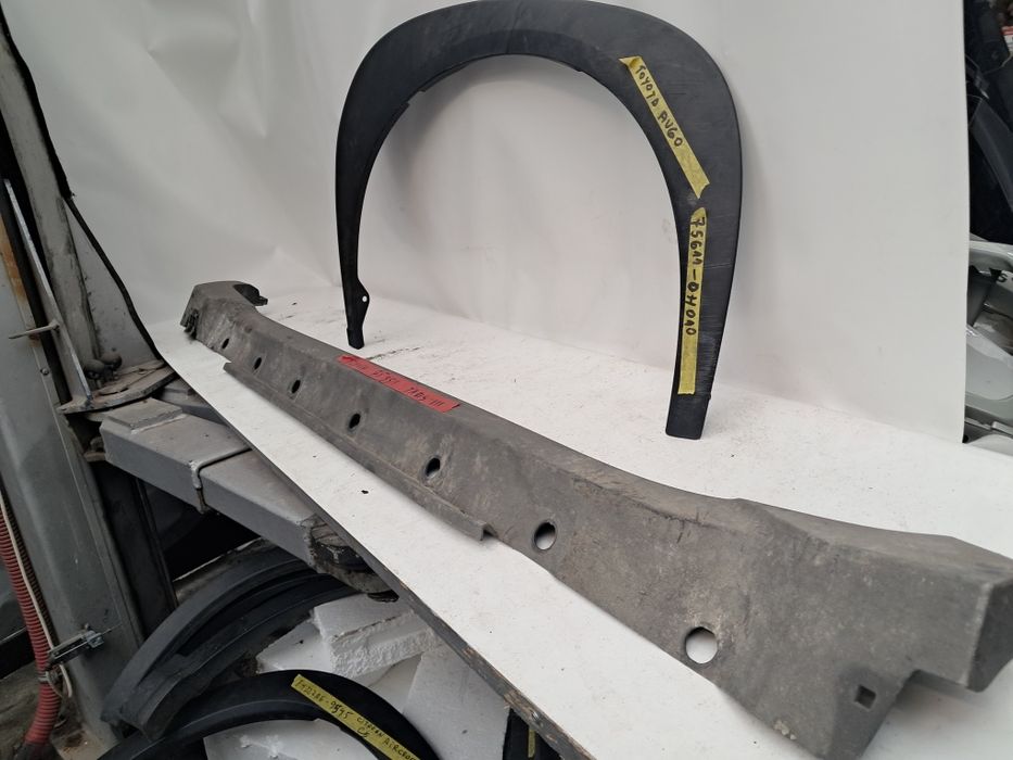 Лайсна калник праг Toyota Yaris Toyota Augo 2018/2025г