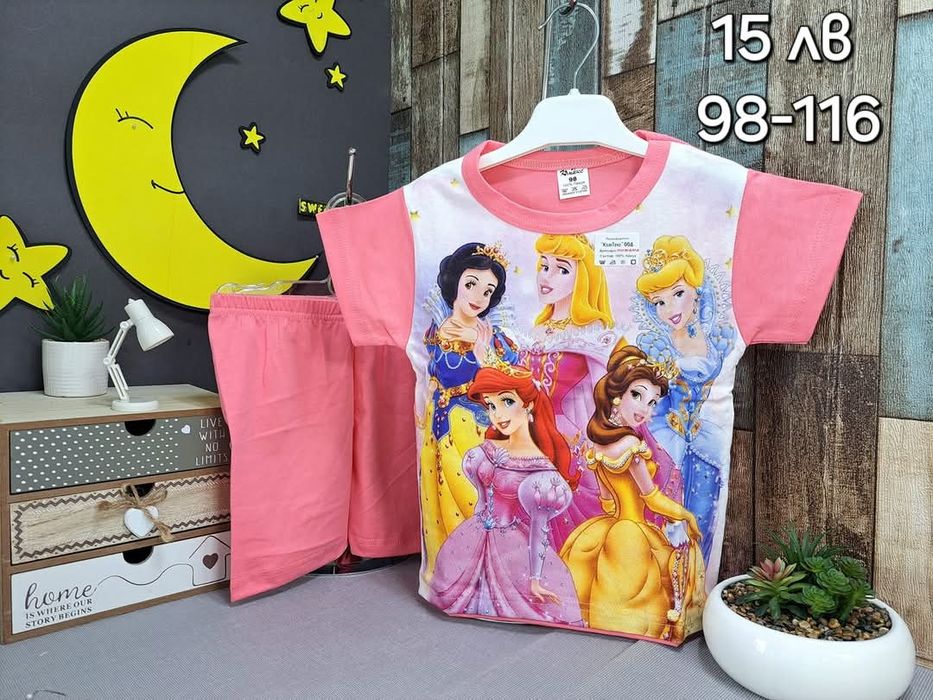 Пижами с къс ръкав за момиче