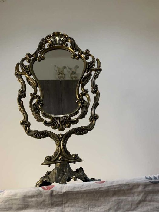 Oglinda vintage din bronz