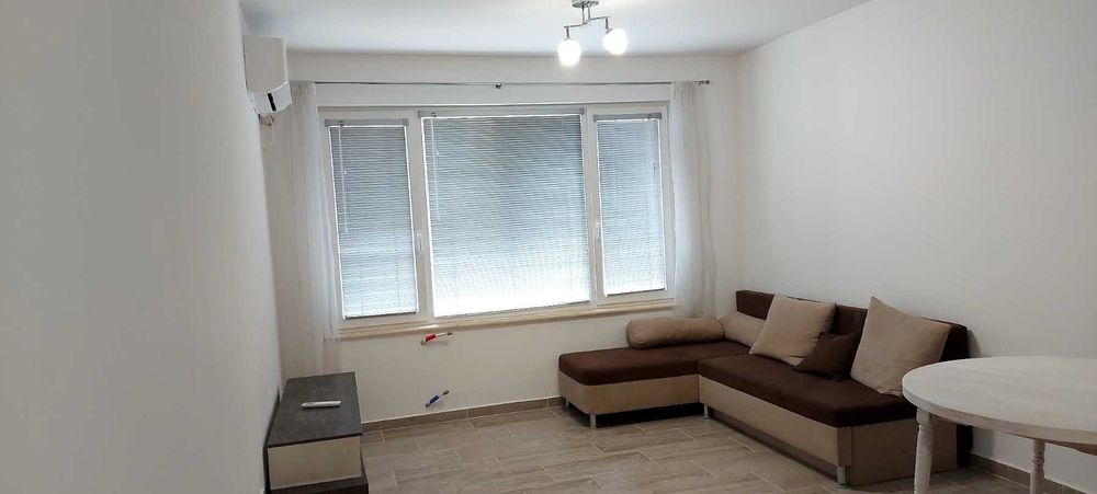 Дава се под наем Двустаен апартамент в София, Дървеница - 50 кв.м за 612 € - Снимка #1