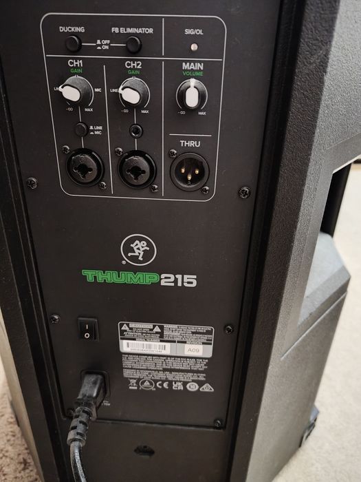 Активна тонколона Mackie