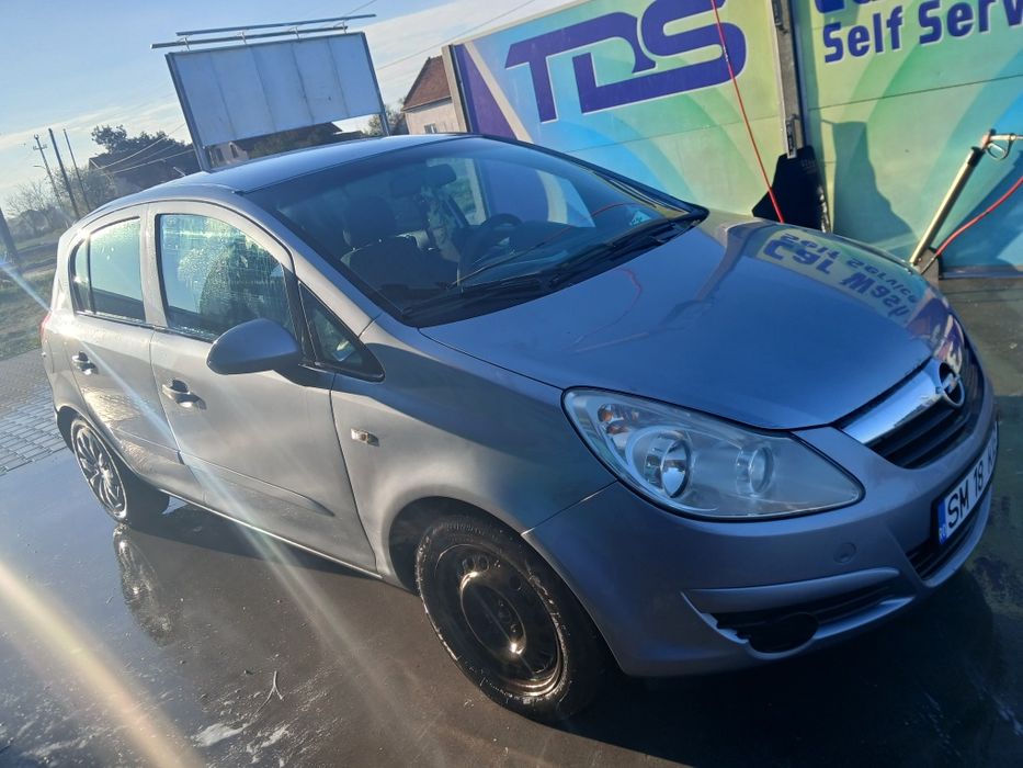 Vand Opel corsa 1.4 benzin.